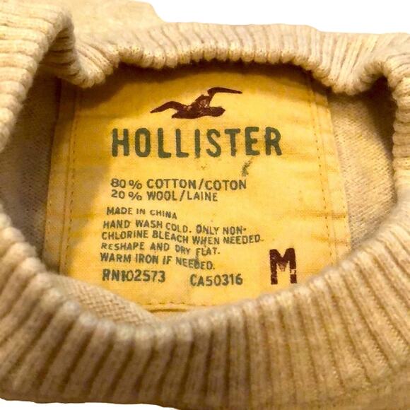 Hollister Tan Long Sleeve Sweater Size Medium - Picture 5 of 5